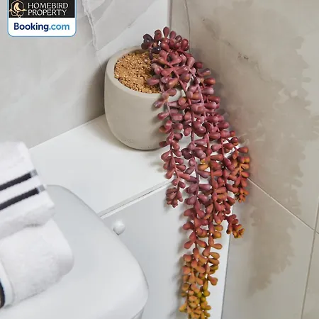 Beautiful 3bdr House By Homebird Management Short Lets & Serviced With Free Parking & Free Wifi Semesterbostad Leeds (West Yorkshire)