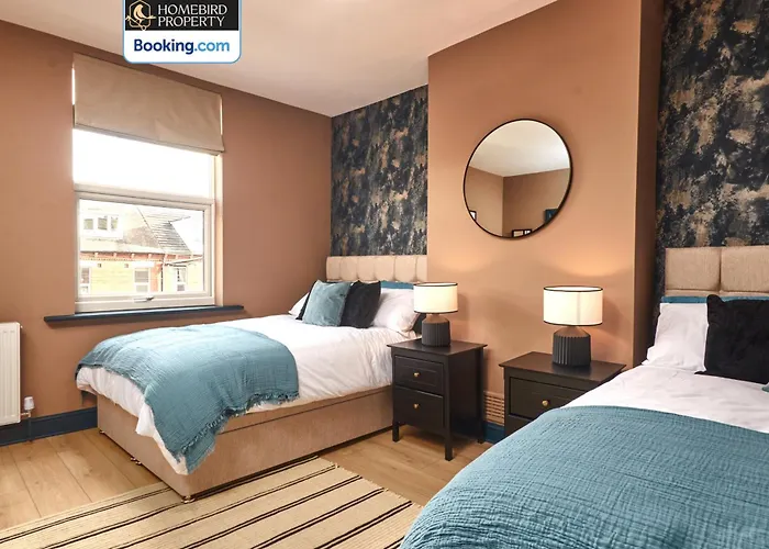 Semesterbostad Beautiful 3bdr House By Homebird Management Short Lets & Serviced With Free Parking & Free Wifi Leeds (West Yorkshire)