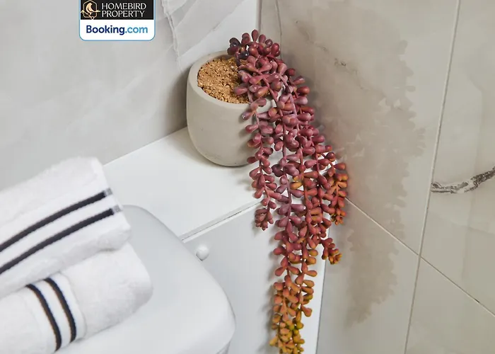 Beautiful 3bdr House By Homebird Management Short Lets & Serviced With Free Parking & Free Wifi Semesterbostad Leeds (West Yorkshire)