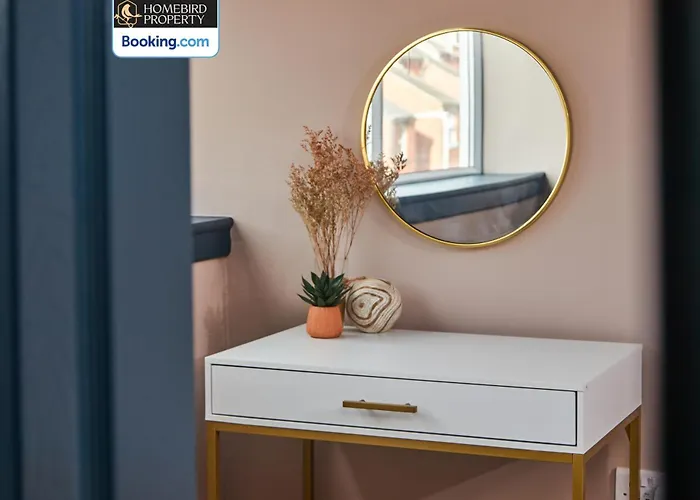 Beautiful 3bdr House By Homebird Management Short Lets & Serviced With Free Parking & Free Wifi Leeds (West Yorkshire)